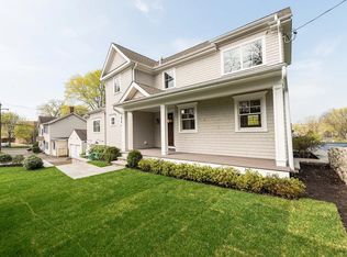 8 Westview Pl, Riverside, CT 06878