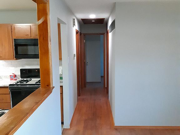 4th image of 5148 Auriesville Ln