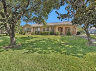 12180 Lakeview Manor Dr, Willis, TX 77318