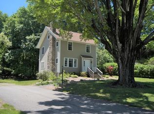 39 Marywood St, Uxbridge, MA 01569
