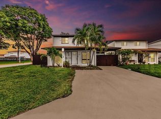 Lakes Of Acadia Unit 4 Th, Opa Locka, FL 33055