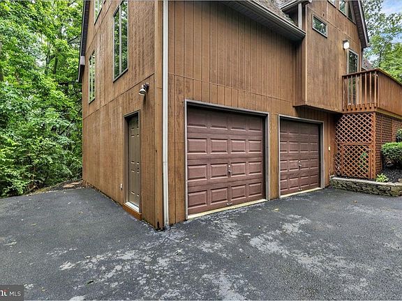 5th image of 31 Todd Dr