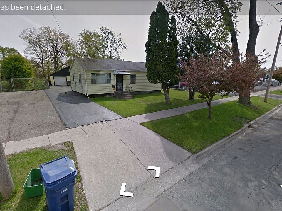 2nd image of 145 Trask St