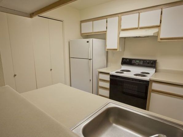 715 Oakdale Ave APT 230