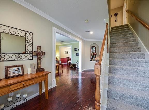 3rd image of 1387 Clear Creek Dr
