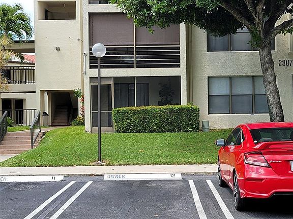 2nd image of 2307 S Cypress Bend Drive #208A