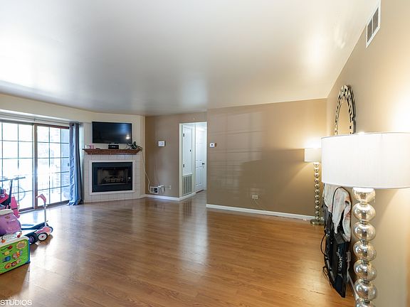 3rd image of 3727 W 214th Pl APT 1A