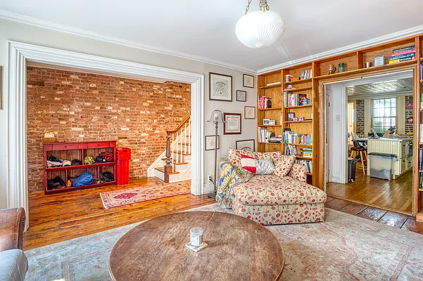 Rented by Douglas Elliman | media 25