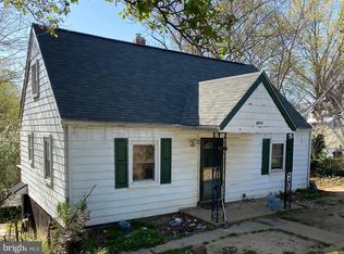 6012 Park Pl, Alexandria, VA 22303