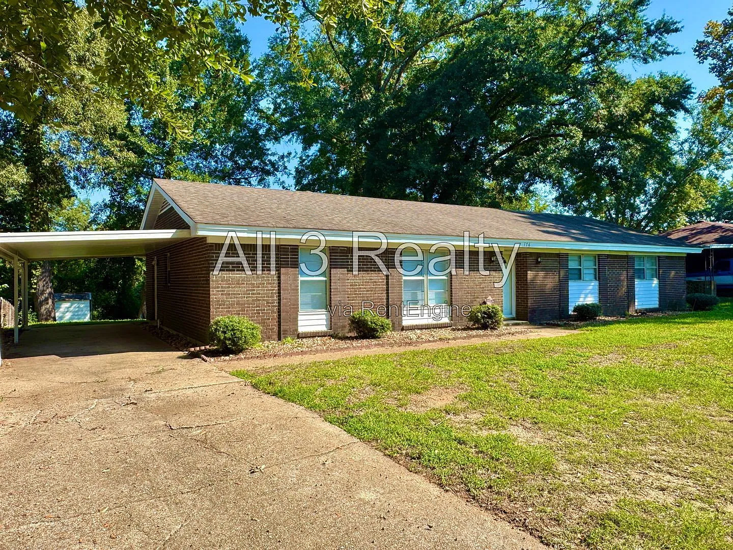 3 bed, 2.0 bath, 1797 sqft, $1,435 — Photo 2