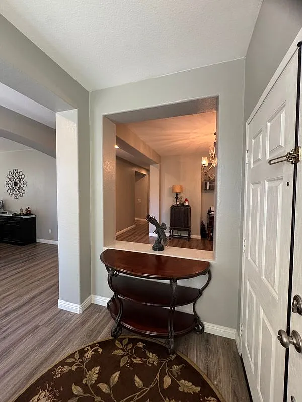 5 bed, 3.0 bath, 3067 sqft, $4,100 — Photo 1