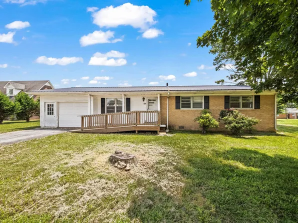 403 Robins St, Lawrenceburg, TN 38464