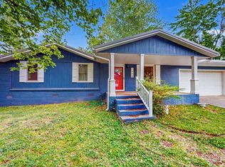 1498 Clayshire Dr, Murray, KY 42071