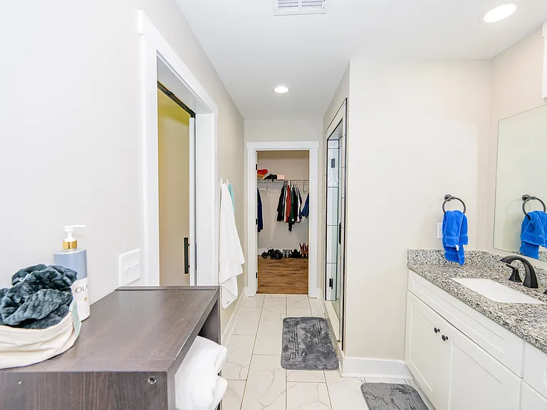 299 Hampton Rd — Photo 30