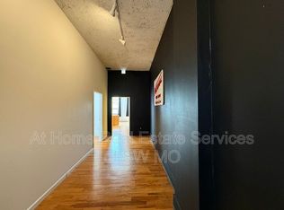 137 Park Central Sq UNIT 218, Springfield, MO 65806