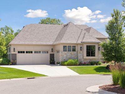 18 Kestrel Ct, North Oaks, MN, 55127