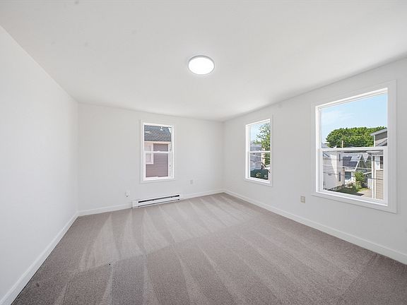 5th image of 13 Hilton St