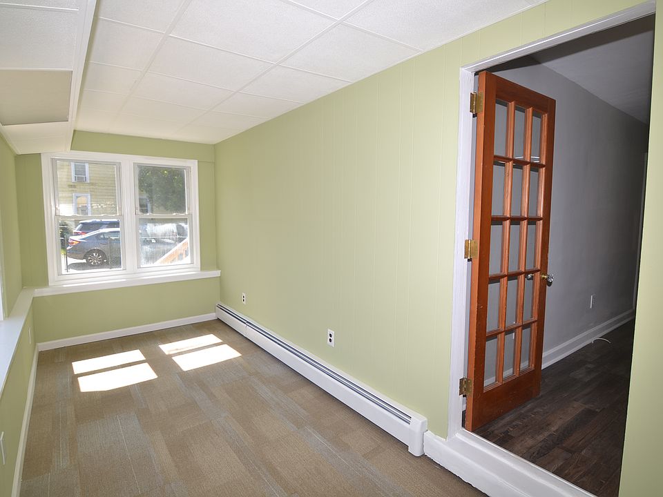 Enclosed Front Porch w/heat