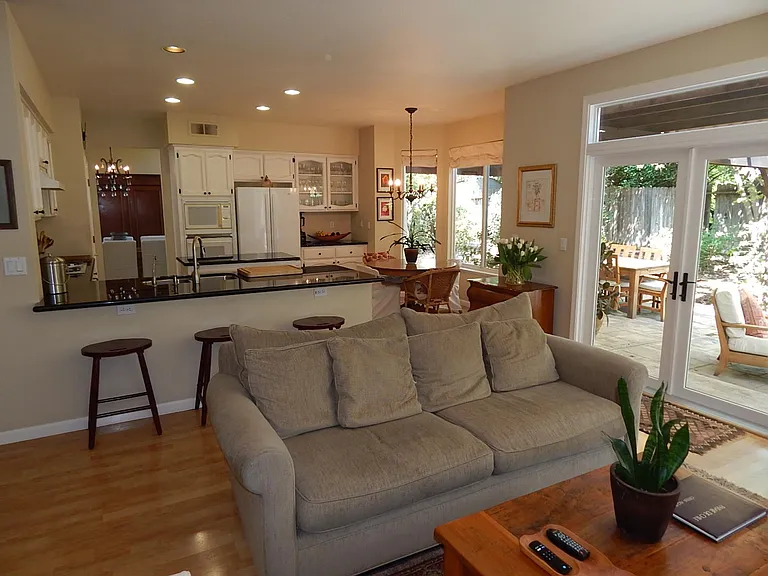 2913 Prado Ln — Photo 11