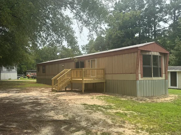 103 Arrowhead Dr, Zebulon, NC 27597
