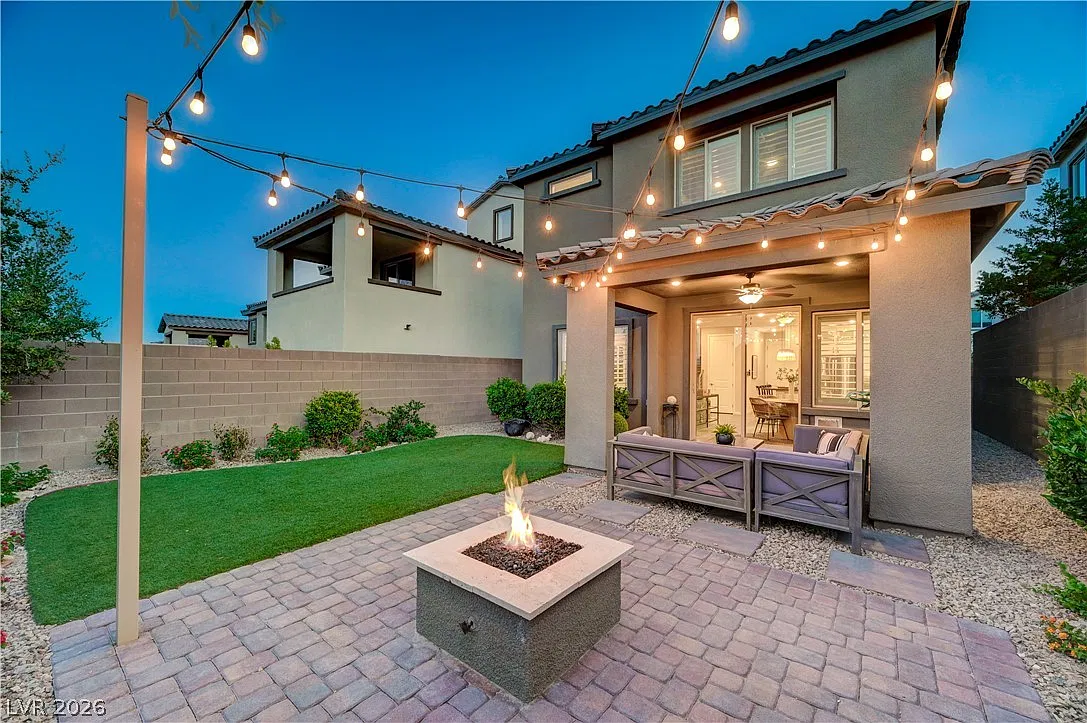 3 bed, 4.5 bath, 1802 sqft, $4,000 — Photo 3