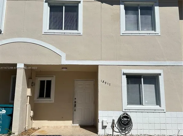 13917 SW 175th Ter, Miami, FL 33177