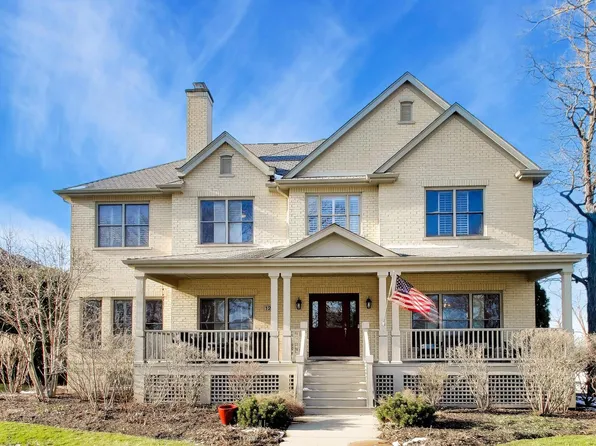 127 Leonard Wood N, Highland Park, IL 60035