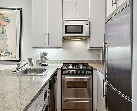 3rd image of 314 Mott St #3B