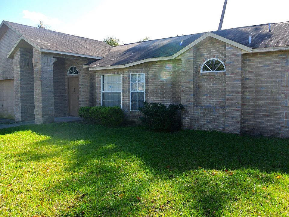 2nd image of 2609 Sweet Springs St
