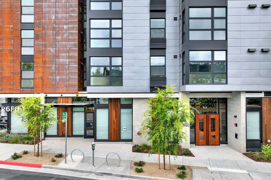 Newly built Berkeley apartments on Telegraph Ave modern living in a prime location.