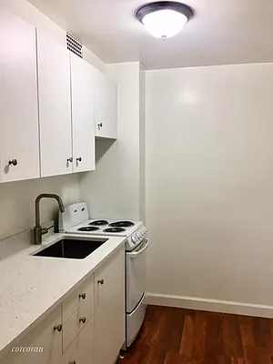 Rented by Corcoran | media 8