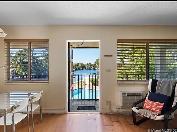 4th image of 1816 E Oakland Park Blvd APT 60