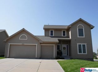 19721 Pine St, Omaha, NE 68130