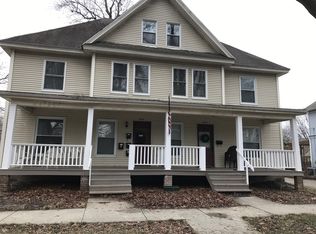 405 W Healey St, Champaign, IL 61820