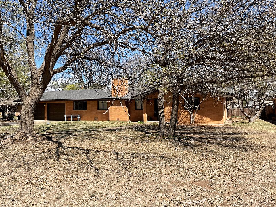 1118 Zephyr St, Plainview, TX 79072 Zillow
