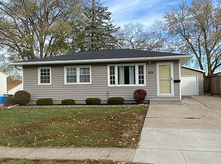 104 N 9th St, Indianola, IA 50125