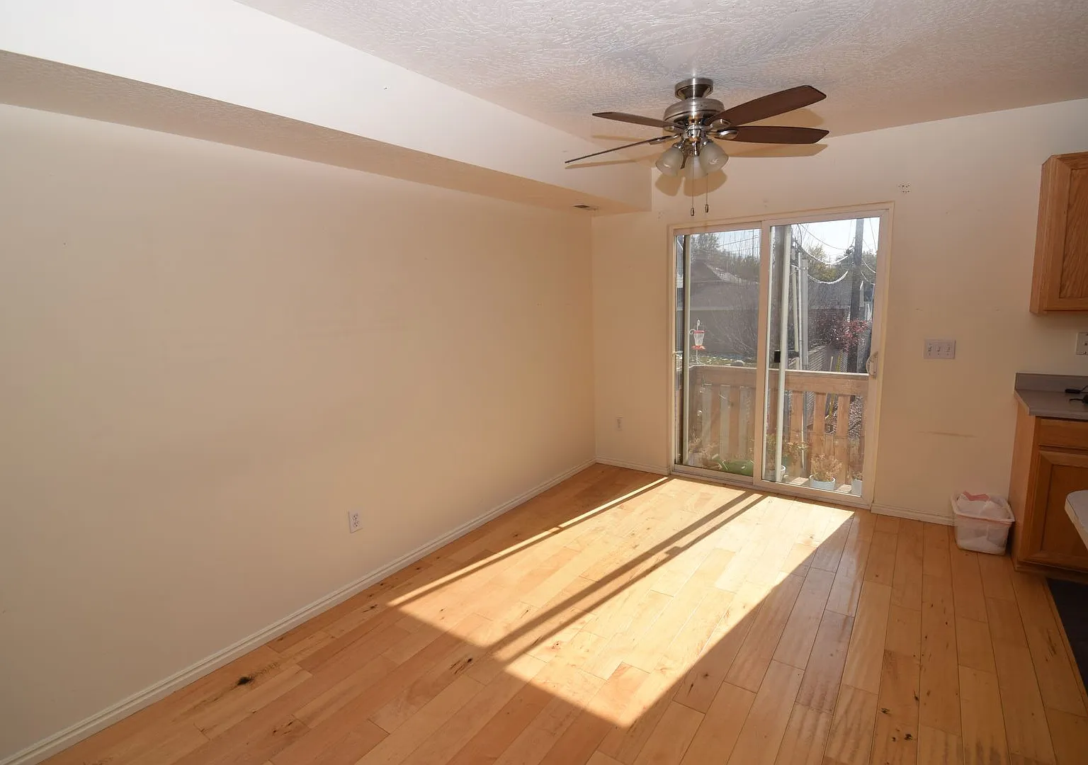 Quaint Townhome in a Gated Community! — Photo 4