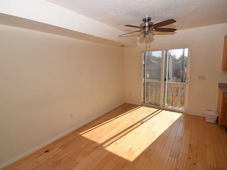 874 E Forest Park Ct — Photo 4