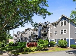 1216 Vfw Pkwy APT 47, West Roxbury, MA 02132