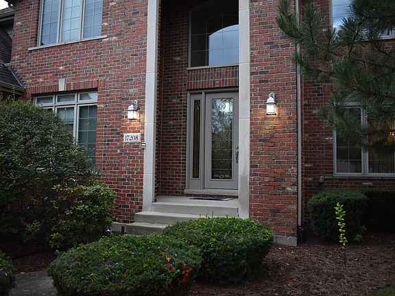 4th image of 17208 Pointe Dr
