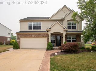 10117 Island Lake Dr, Taylor, MI 48180