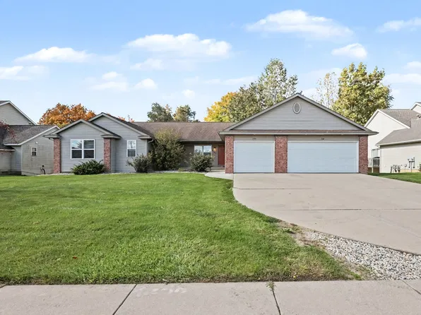 2145 Kinnrow Ave NW, Grand Rapids, MI 49534