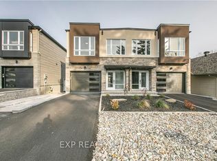 861 Connaught Ave #A, Ottawa, ON K2B 5M5
