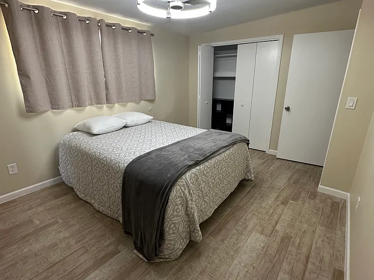 2821 E Presidio Rd — Photo 24