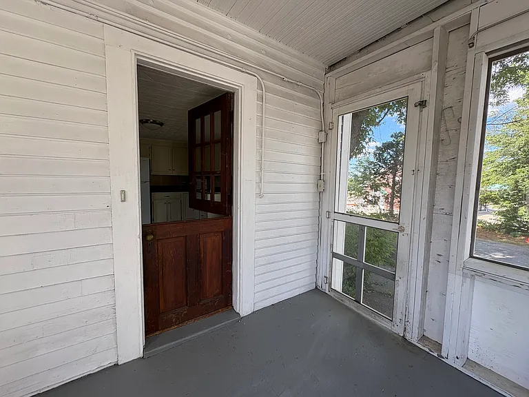 4 Belmont St — Photo 15