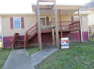 111 Walnut St, Evarts, KY 40828