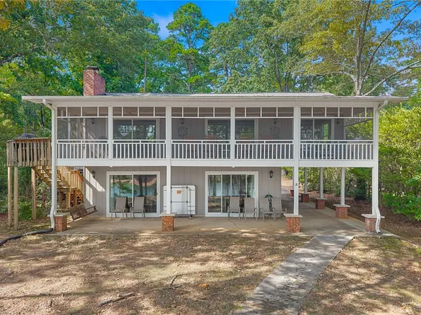 157 Shoals Cir, Townville, SC 29689