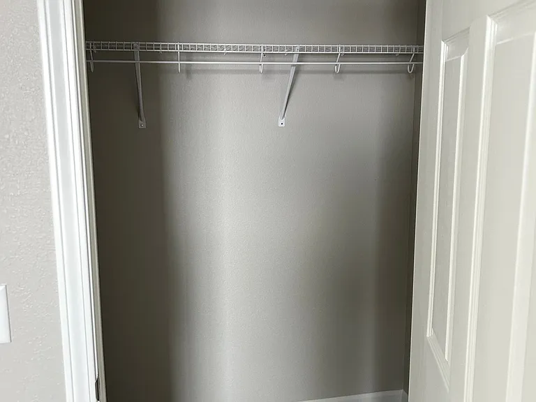 563-561 Goodman Dr #561 — Photo 7