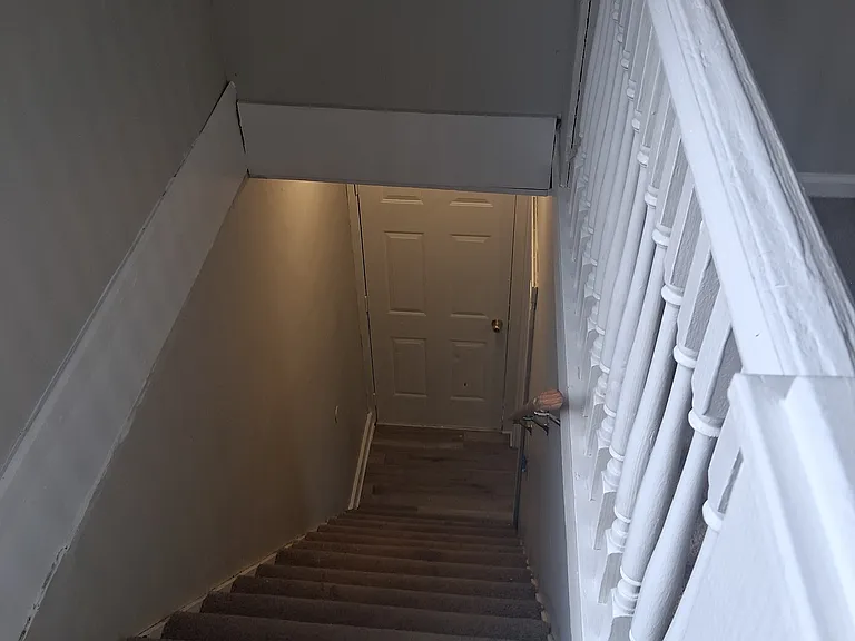 1521 Kenton St — Photo 6