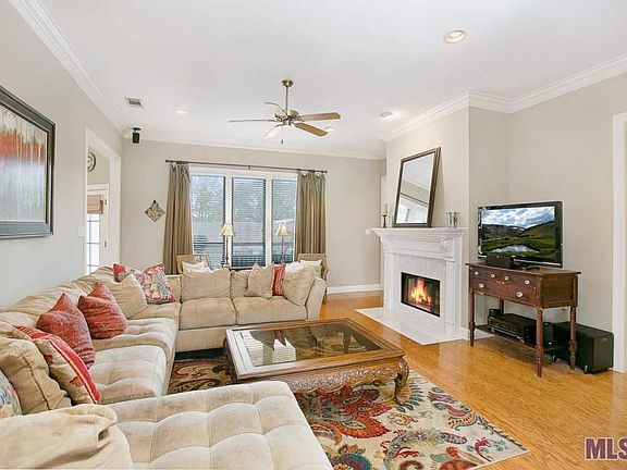 3rd image of 37275 Longwood Ave